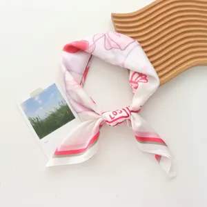Roze zijden sjaal vierkant chic halsdoek haarband vrouwen lente herfst lichtgewicht stijlvol