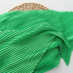 Solid green pleated 70cm square scarf, elegant imitation silk neckerchief for women.