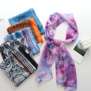 Écharpe longue en soie mousseline pour femme été protection solaire élégant design dégradé