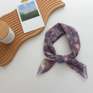 Floral cotton linen small square scarf, breathable retro floral bandana for women daily wear.