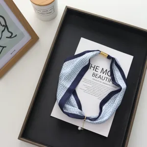 Chic magnetic buckle geometric silk scarf with pearl pendant, stylish neckerchief.