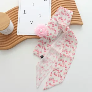 Chic bufanda floral estrecha con broche de rosa, diadema dulce versátil para el verano.