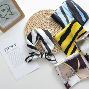 Foulard carre en soie geometrique mode bandeau cheveux foulard elegant femme accessoire