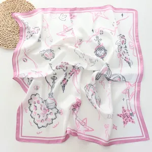 Zijden vierkante sjaal chic roze wit bedrukt lichtgewicht mode halsdoek lente zomer