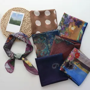 Foulard Carré en Polyestère Imprimé Peinture à l'Huile Vintage pour Femmes Artistique à Pois Écharpe de Cou Bandana Cheveux Protection Solaire Cadeau