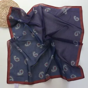 Carre foulard en soie imprime cachemire vintage leger femme foulard de mode protection