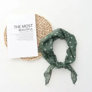 Retro green floral lace triangle scarf women literary versatile headwear hair band decorative