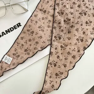Sciarpa triangolare floreale marrone fazzoletto stile vintage accessorio per capelli