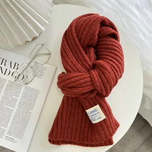 Roter Strickschal für Damen, kuscheliger Rippstrick-Halswärmer, dicker warmer Winter-Schal.