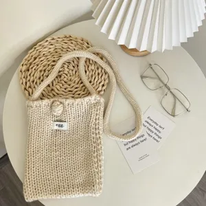 Handgemachte gestrickte Handytasche Mini Umhängetasche ästhetische beigefarbene Tasche Damen Alltag