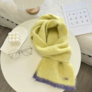 Écharpe en tricot bicolore style coréen pour femmes, châle d'hiver chaud et confortable.