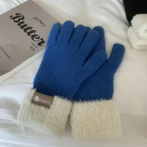 Winter thick knit gloves with fluffy plush cuffs, warm and stylish student woolen mittens.