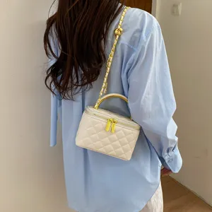 Quilted chain handle vanity shoulder bag for women fashion elegant crossbody handbag