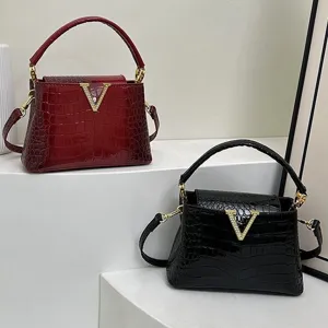 Women Fashion Crocodile Pattern PU Leather Crossbody Bag Luxury Designer Style Top Handle Shoulder Bag Casual Handbag