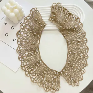 Elegant lace fake collar with white pearls, stylish detachable collar accessory for women.