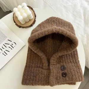 Gemütliche braune Strick-Sturmhaube Winter warme Kapuze Schal Kombi mit Knöpfen Damen.