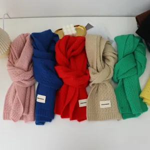 Écharpe en tricot uni style coréen pour femmes badge mignon cache-col chaud hiver