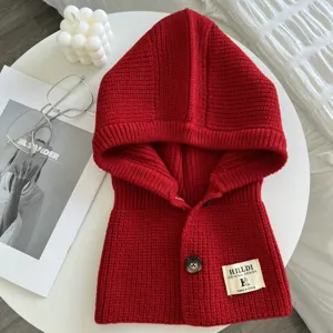 Roter gestrickter Kapuzenschal Winter warmer Nackenwärmer Knopf Strickmütze stylischer Latz