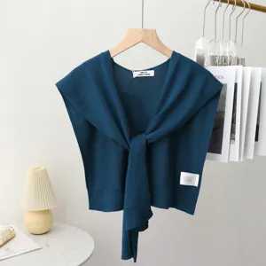 Einfarbiges Strick-Mini-Schultertuch, dünner gefälschter Kragen Schal, eleganter blauer Wickel.