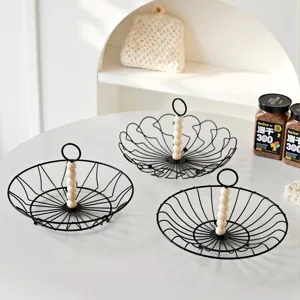 Nordic Luxury Iron Fruit Basket Hollow Out Storage Tray Modern Minimalist Living Room Snack Metal Plate Organizer Home Decor