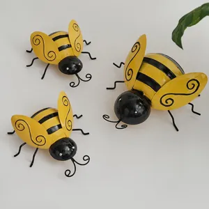 Creative Iron Simulation Bee Ladybug Ant Pendant Outdoor Garden Lawn Wall Decoration Metal Hanging Ornament