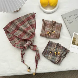 Koreanischer Stil Retro Karomuster Dreieckstuch Für Damen Dünner Atmungsaktiver Halsschal Mit Holzperlen Quaste Pastorales Bandana Kopftuch Hüftschal