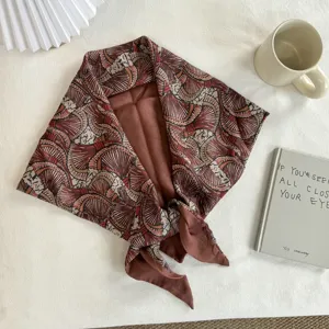 Paisley waaier patroon driehoekige sjaal vintage decoratieve halsdoek voor dames mode accessoire