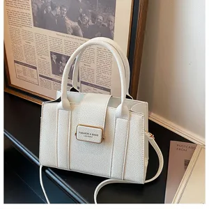Sac cabas pour femme en cuir PU blanc avec anses et bandouliere pour le quotidien.