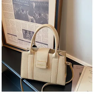 Sac à main en cuir PU beige sac bandoulière décontracté élégant avec poignée et métal