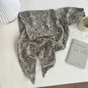 Koreanisches Paisleys Shawl Taillenaccessoire Damen modisches Lagenlook Detail.