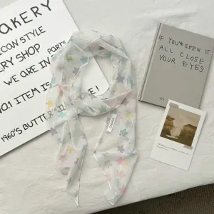 Sciarpa trasparente leggera e sognante con stampa di stelle colorate, foulard versatile.