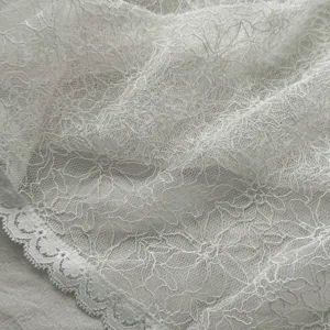 Beige witte kanten holle vierkante sjaal elegant bloemdessin Franse decoratieve hoofddoek