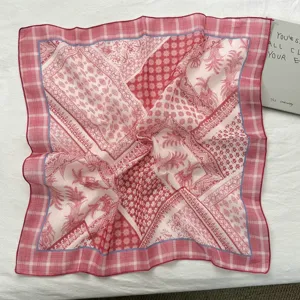 Foulard quadrato rosa geometrico stile boho chic elegante fazzoletto da collo alla moda