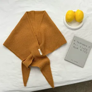 Bufanda triangular de punto liso, calentador de cuello de invierno, elegante chal de canalé.