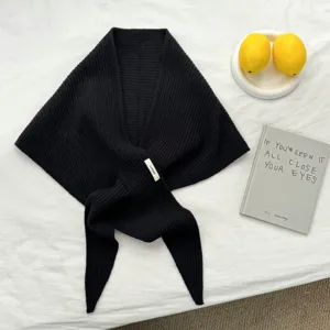 Bufanda triangular de punto negro para mujer, invierno cálido liso elegante calentador de cuello
