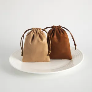 Weiche Samt Flanell Schmuckbeutel mit Kordelzug, ideal für kleine Geschenke und Dekoartikel.
