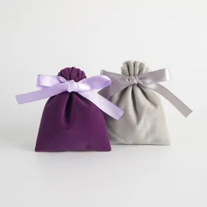 Samt Schmuck Aufbewahrungsbeutel Detail mit eleganter Satinschleife, weiche Geschenktasche.