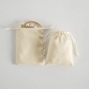 Beige Samt Schmuckbeutel Kordelzug Geschenktüte kleine Samttasche für Schmuckverpackung.