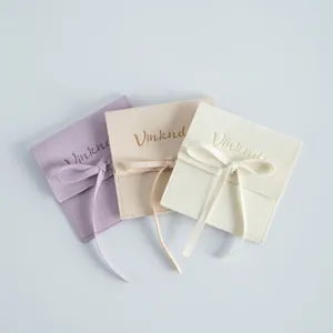 Mikrofaser Wildleder Schmuckbeutel Set, kleine quadratische Geschenktüten mit Schleife.