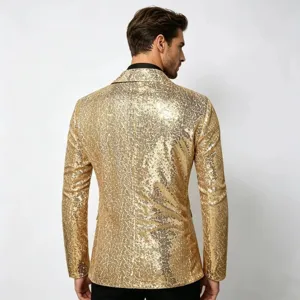 Vista posteriore dettagliata di una giacca blazer elegante con paillettes dorate uomo.