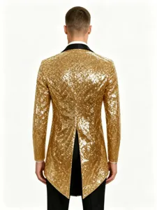 Vue détaillée de dos d'une veste queue-de-pie homme en sequins dorés avec revers.