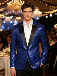 Gros plan sur le blazer à sequins bleu roi, revers noir, mode masculine élégante pour fête.
