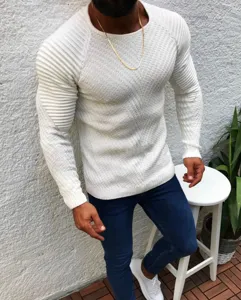 Weisser schmaler Herren Pullover Langarm Rundhals Strickpullover Freizeitoberteil Detail