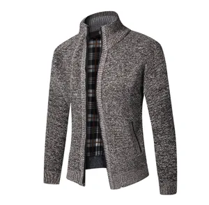 Cardigan in maglia foderato in pile da uomo collo alto zip vestibilità slim giacca