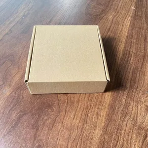 Braune Wellpappe Versandtasche als Geschenkverpackung Box fur kleine Blumenstrausse