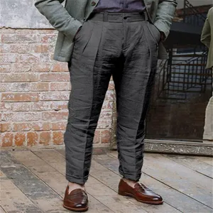Men's casual linen trousers featuring breathable fabric and slant pockets for daily outdoor wear.