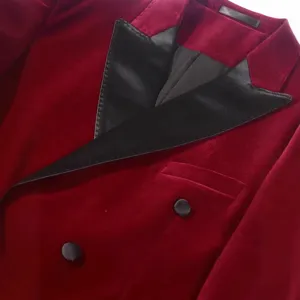 Herren burgunderroter Samt Zweireiher Anzugjacke mit schwarzem Satin Revers Hochzeit.