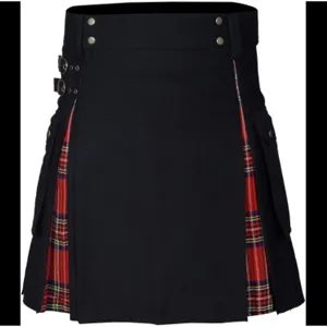 Men's utility kilt tartan pleated skirt with side cargo pockets and metal buckles