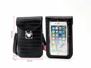 Vista ravvicinata della borsa a tracolla per telefono in pelle PU con finestra touch screen.