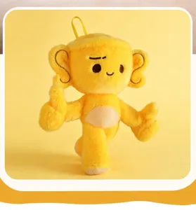 Vista dettagliata di un simpatico peluche trofeo giallo, morbido personaggio di cartone animato.
